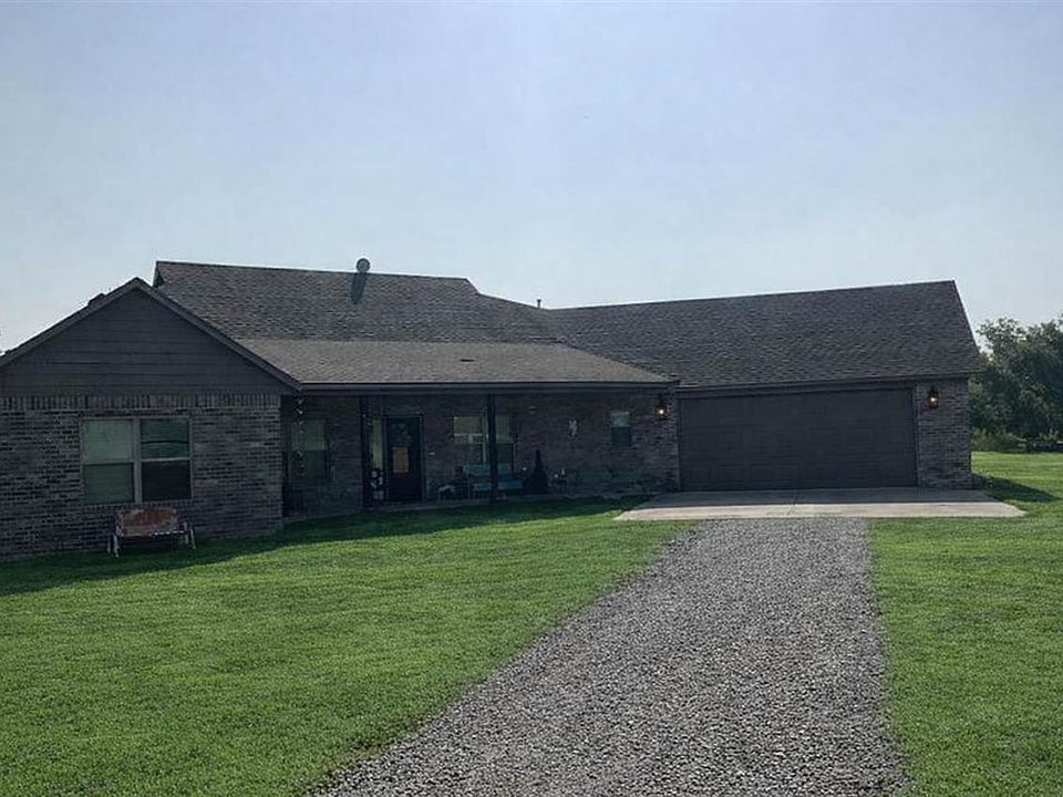 1st image of 721 E Medford Rd