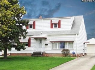 151 Flora Dr, Bedford, OH