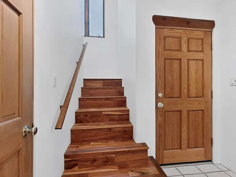 914 Hickox St #C — Photo 2