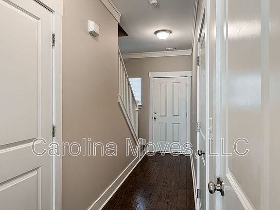 2nd image of 729 Elmbrook Dr