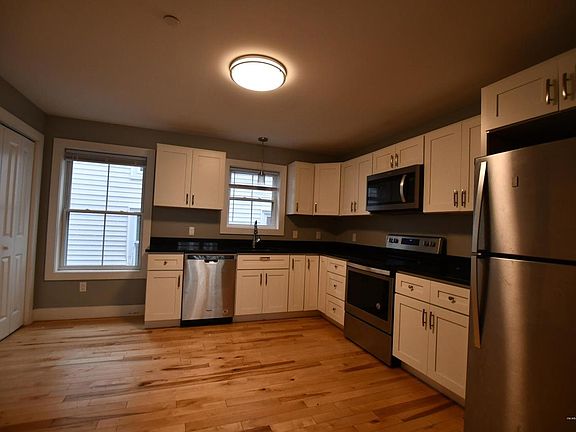 3rd image of 9 North St #1