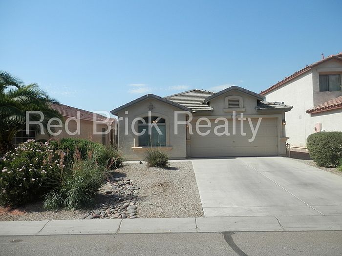 1st image of 422 E Leslie Ave