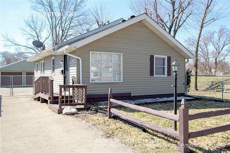 1st image of 3715 Creston Dr