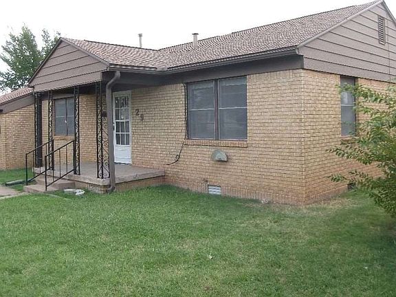 3rd image of 29 NW 27th St