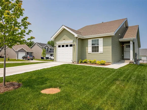 400 Rolling Meadow Dr, Eureka, MO 63025