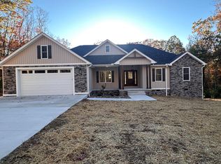 159 Honey Oak Dr, Shady Spring, WV 25918