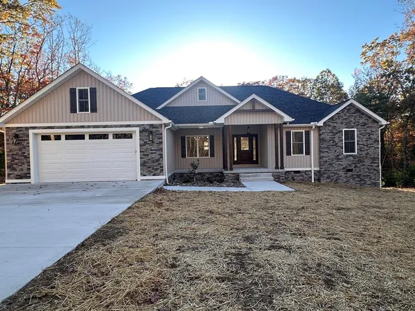 159 Honey Oak Dr, Shady Spring, WV 25918