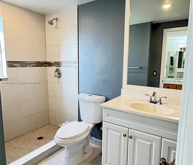 5525 Lakewood Cir N #215 — Photo 15