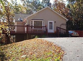 300 Cross Rd, Lunenburg, MA 01462