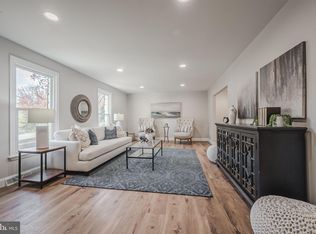 19 Running Brook Rd, Glen Mills, PA 19342