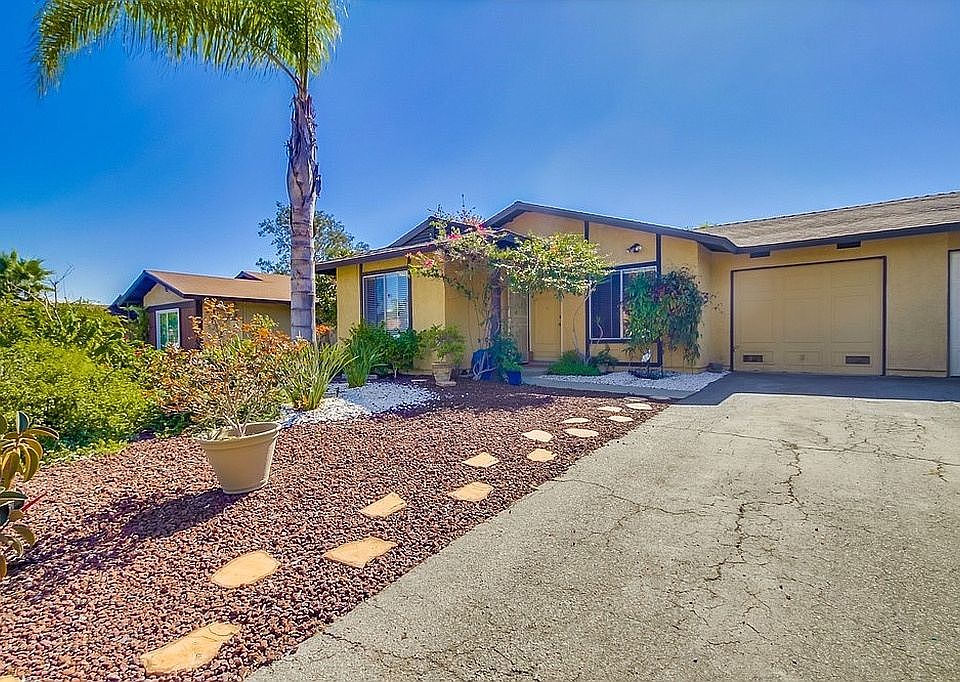 1st image of 4555 Beverly Glen Dr