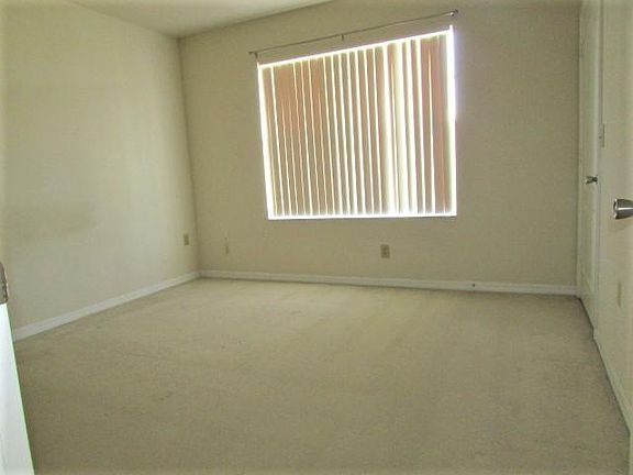 5th image of 122 SW Peacock Blvd APT 12-206