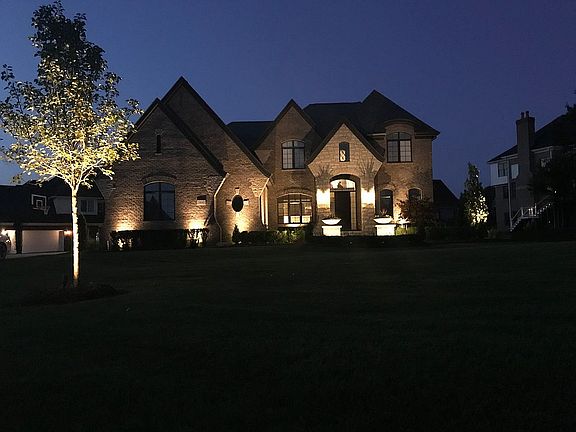 2nd image of 3843 Basswood Ct