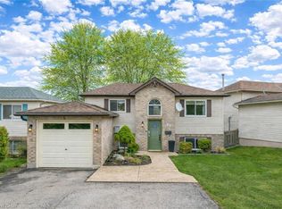 99 Canrobert St, Woodstock, ON N4S8X5