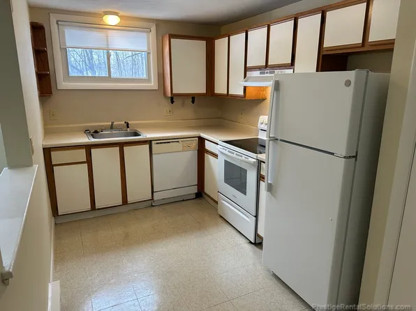 (undisclosed Address), Leominster, MA 01453