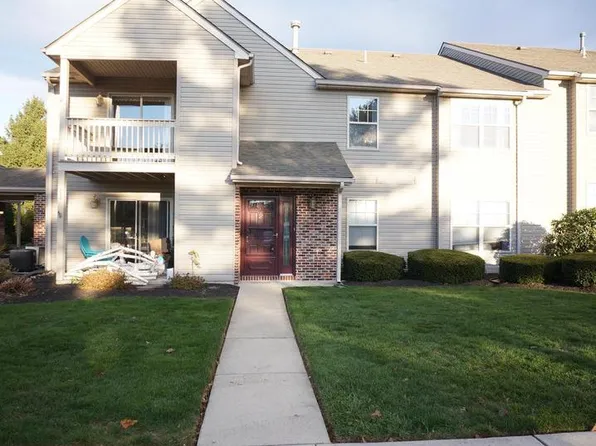 12 Wiltshire West St, Carlisle, PA 17015