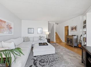 2301 Cherry St APT 4A, Philadelphia, PA 19103