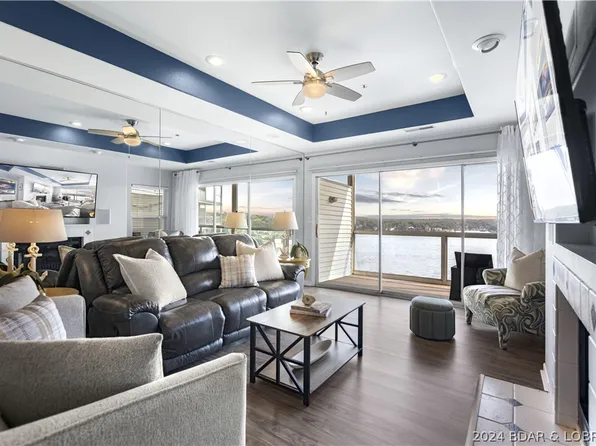 56 Emerald Bay Dr Unit 1D, Lake Ozark, MO 65049