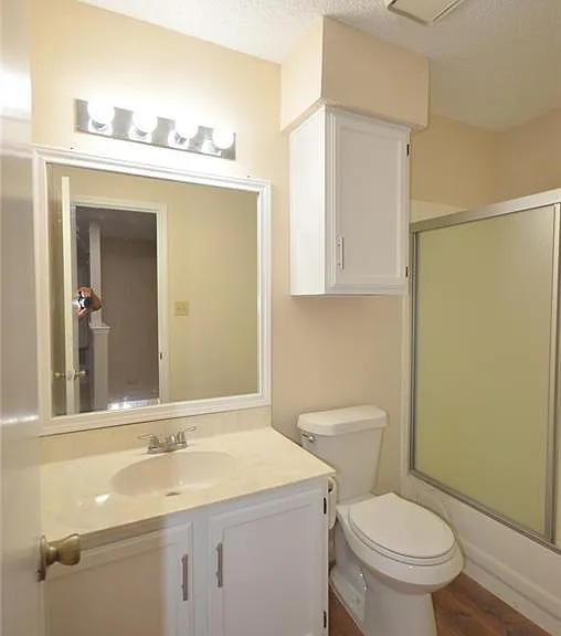 13903 Lothian Dr — Photo 12
