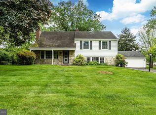 1421 Manor Ln, Blue Bell, PA 19422