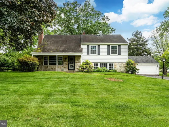 1421 Manor Ln, Blue Bell, PA 19422