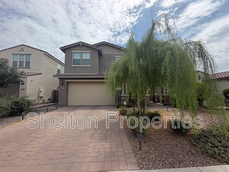 5217 N 79th Dr — Photo 1