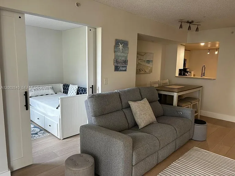 520 SE 5th Ave #1213 — Photo 7