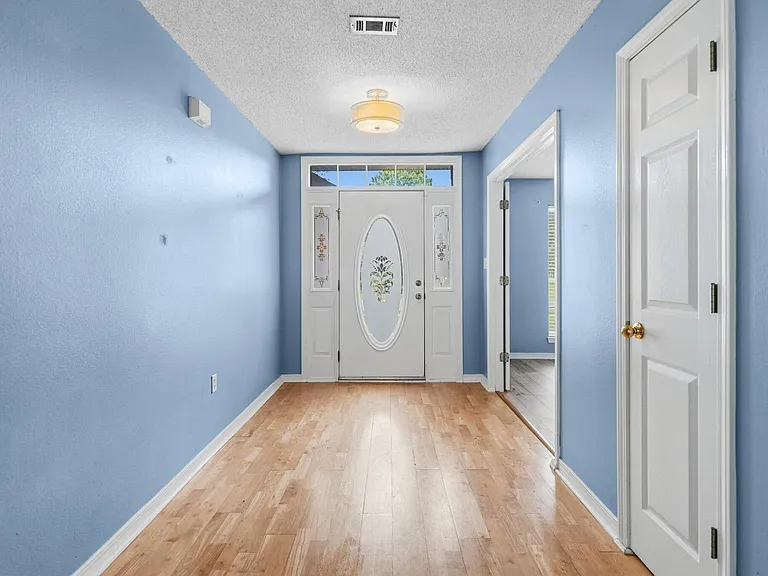 3998 Lauren Ct — Photo 3
