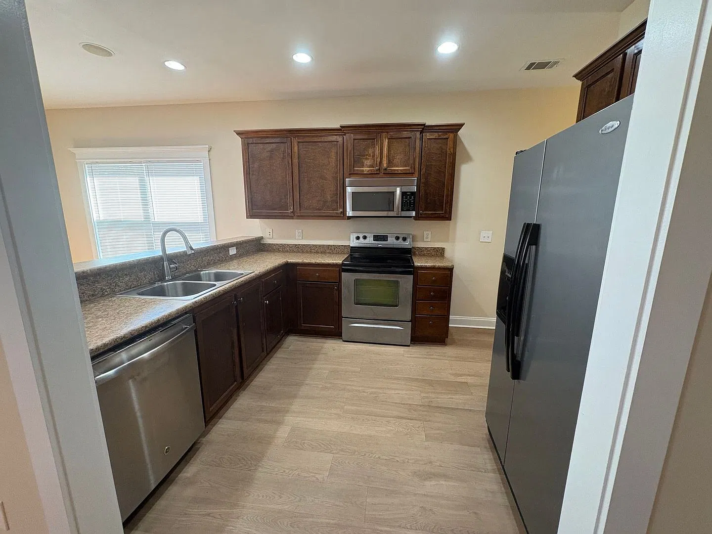 Pre-Leasing For August 5th 2027! — Photo 3