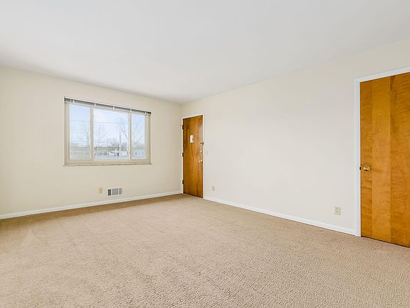 5th image of 4219 Indianola Ave #D