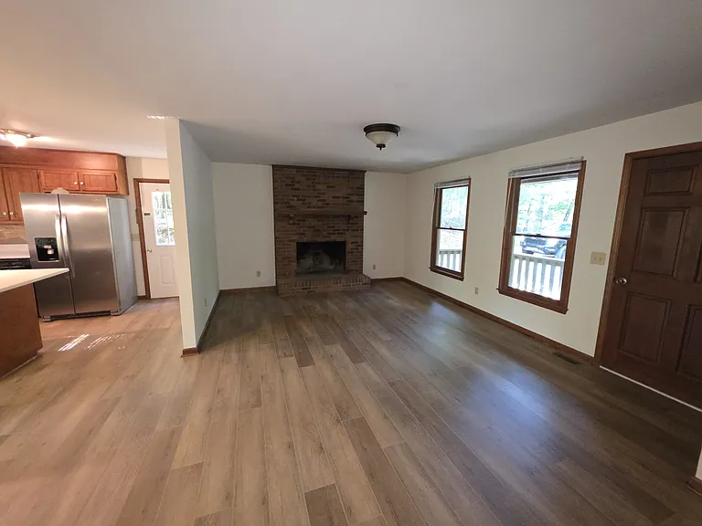 119 Pioneer Dr — Photo 6