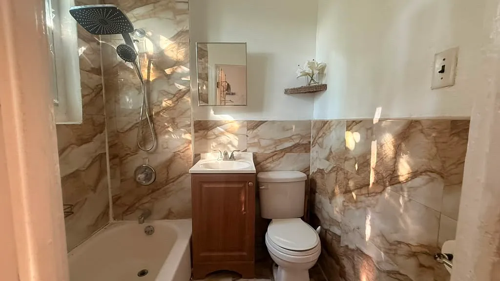 571 Westside Ave — Photo 3