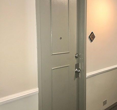 Door to unit 5D
