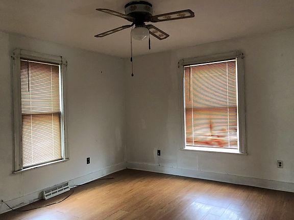 5th image of 1205 Magee St