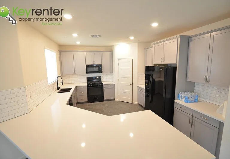 3055 Island Creek Way — Photo 8