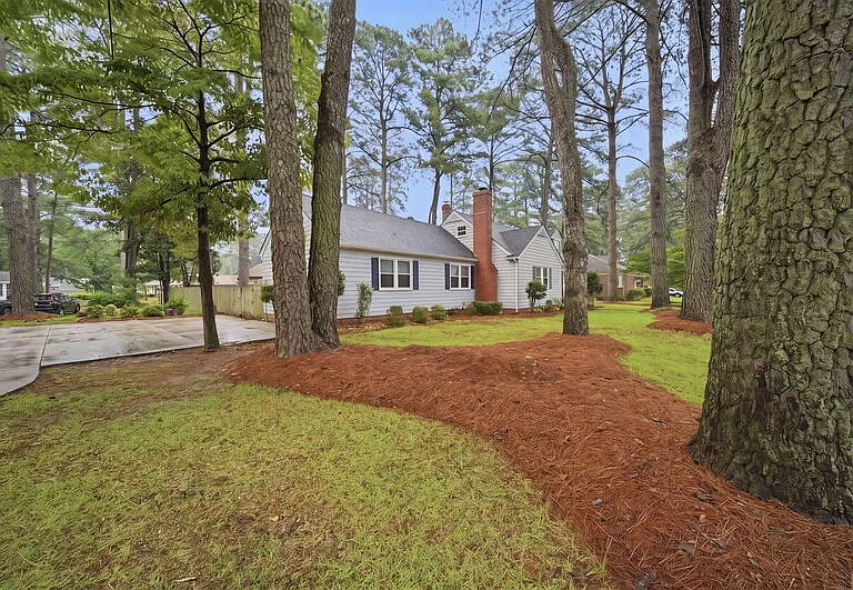 2808 Acres Rd — Photo 3