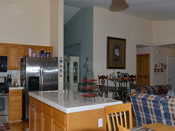 4th image of 47 Keel Ct