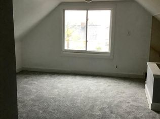 18012 Hillgrove Rd, Cleveland, OH 44119