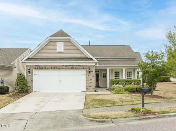 728 Blackfriars Loop, Cary, NC 27519