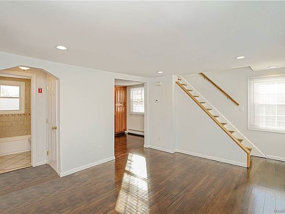 2nd image of 358 Oakwood Ave