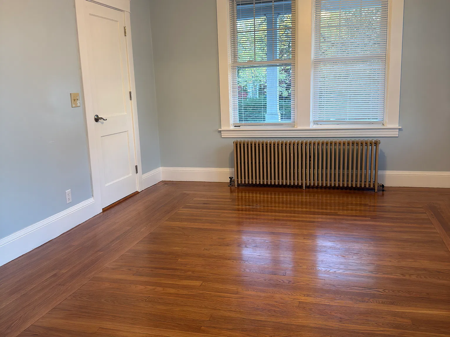 2 bed, 1100 sqft, $2,100 — Photo 1