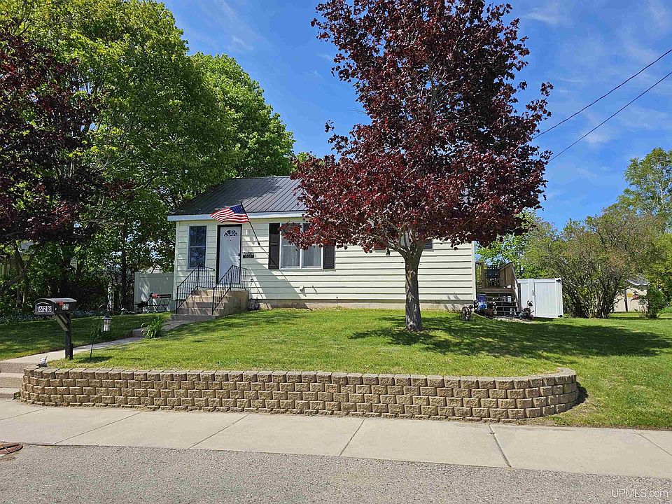 1st image of 628 Manistique Ave