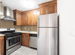 300 Eldert St APT 1R, Brooklyn, NY 11237