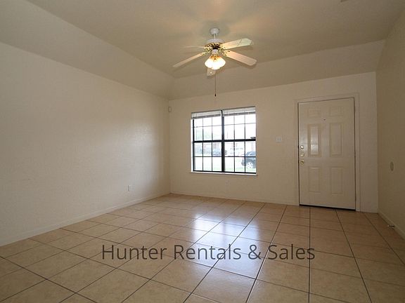 5th image of 3901 Hitchrock Dr #B