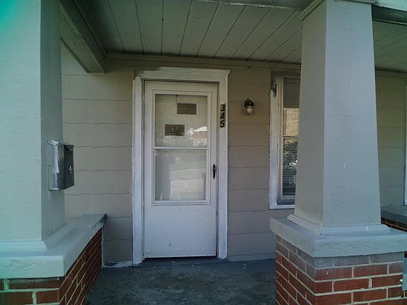 3rd image of 343 Holmes St