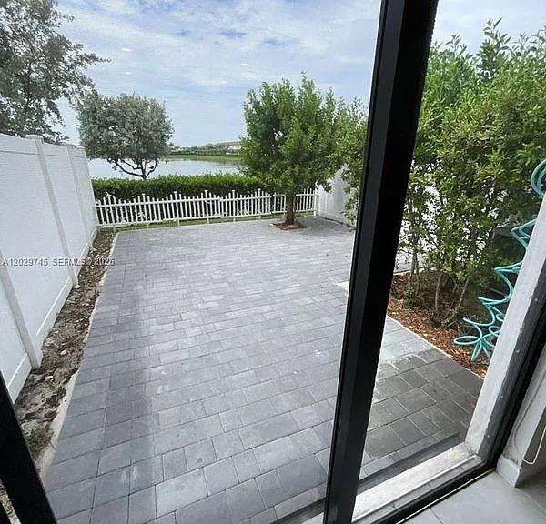 3448 W 114th Ter — Photo 36