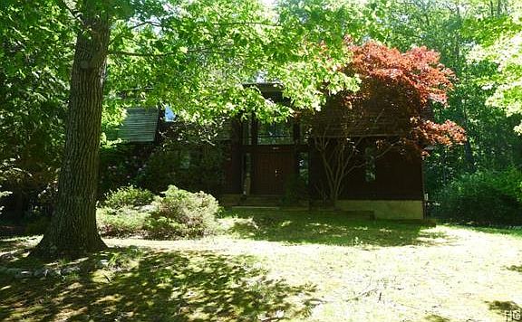 2nd image of 11 Jade Ct