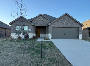 1412 Chestnut Cove Dr, Princeton, TX 75407