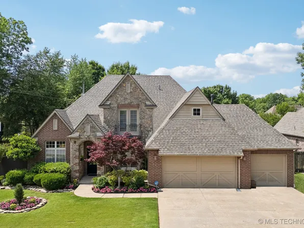 8906 E 110th St, Tulsa, OK 74133