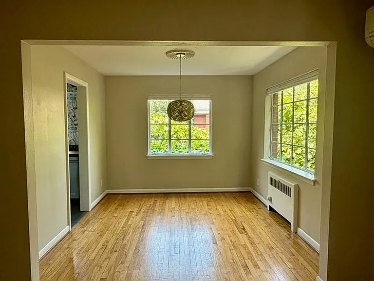 2169 NW Irving St #10 — Photo 23